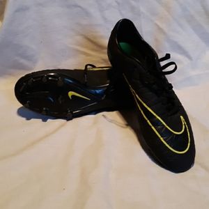 Nike hypervenom soccer cleats